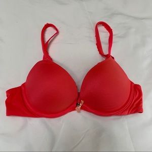 Victoria’s Secret Body Bra
